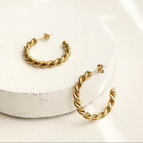 Twist Thick Hoop Earrings | Gold Plated Stainless Steel - Picture 3 of 4